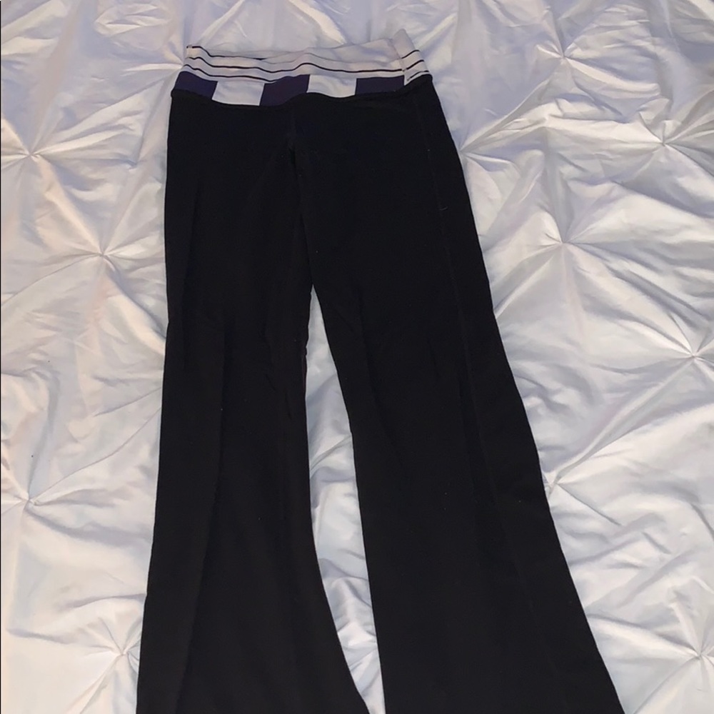 Lululemon yoga pants